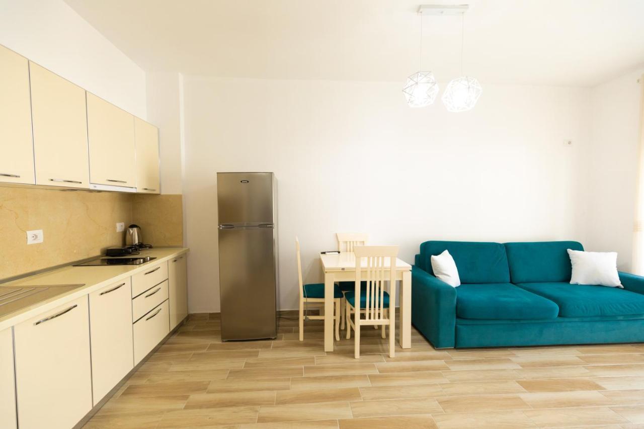 Seaview Apartments Vlore Luaran gambar