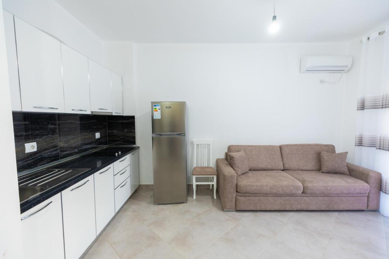 Seaview Apartments Vlore Luaran gambar