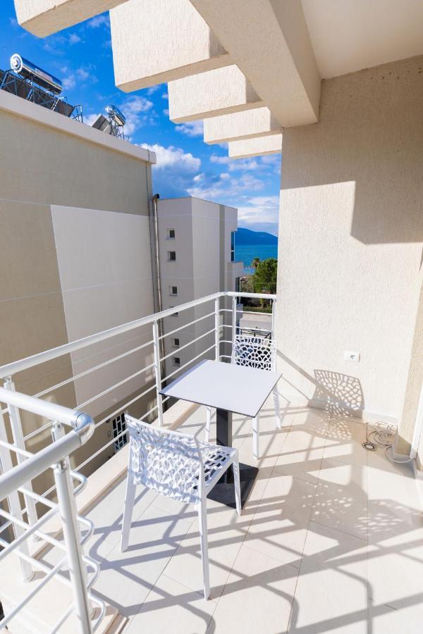 Seaview Apartments Vlore Luaran gambar