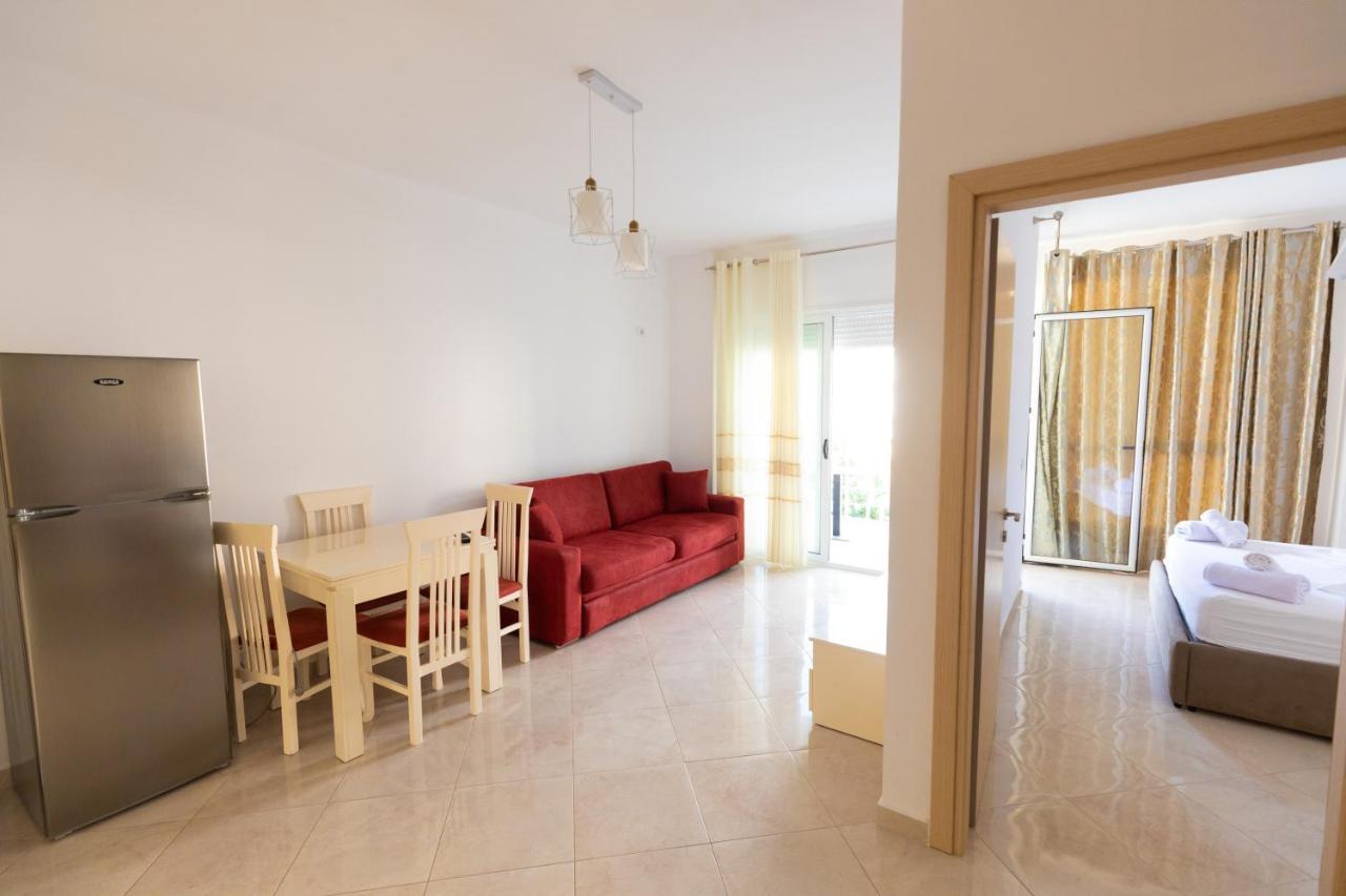 Seaview Apartments Vlore Luaran gambar